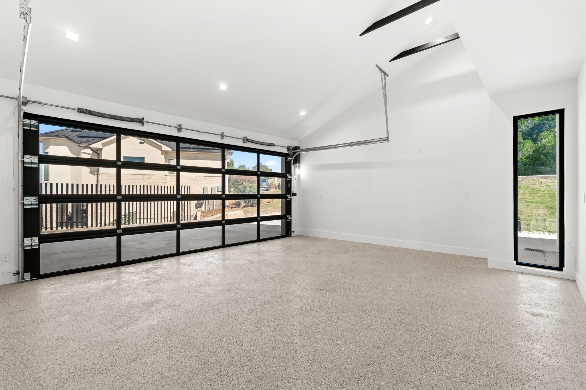 28-web-or-mls-2714 Lakehurst Rd-47