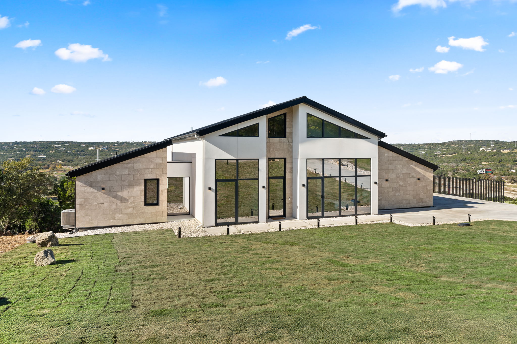 3-web-or-mls-2714 Lakehurst Rd-3