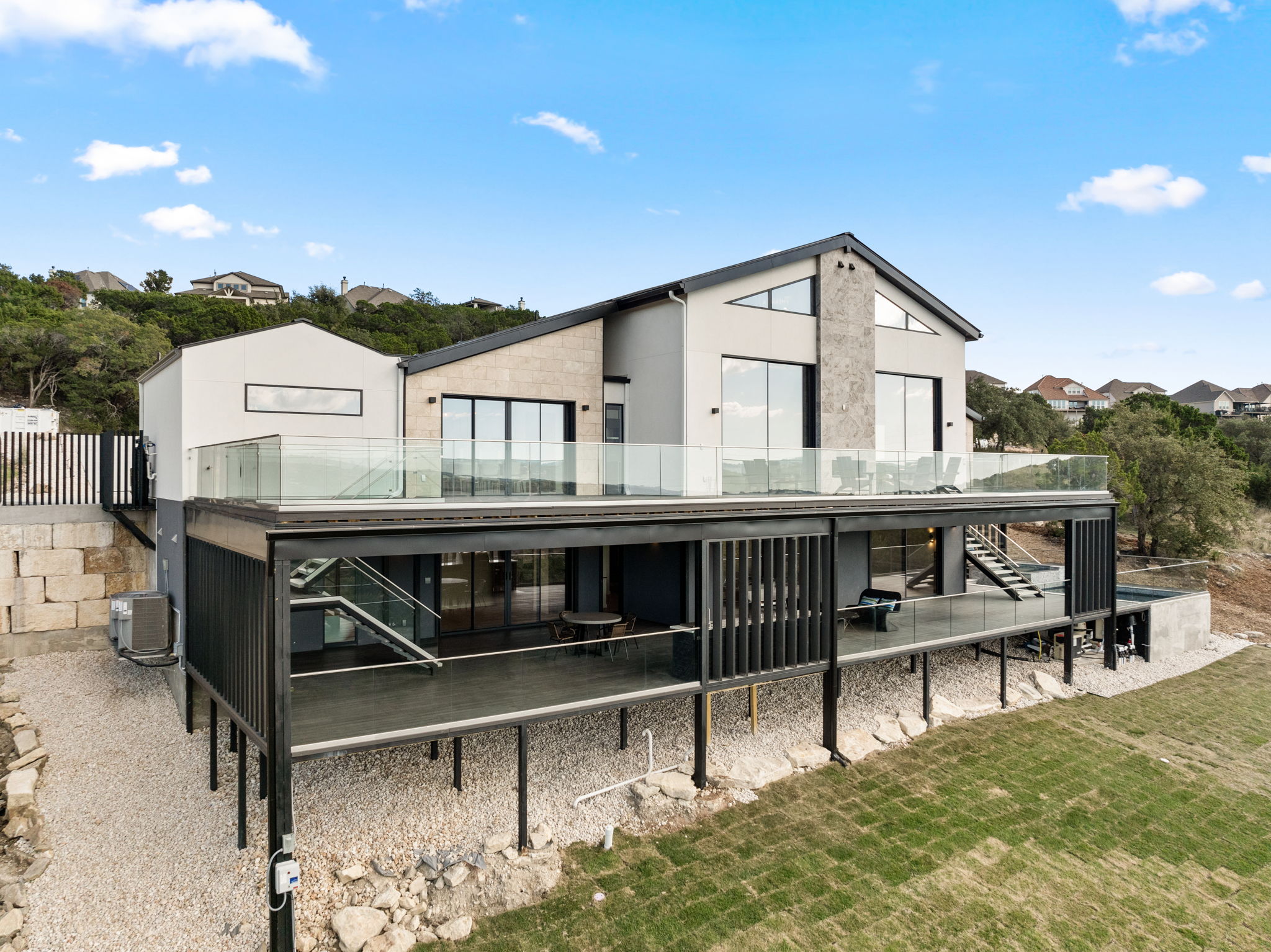 50-web-or-mls-2714 Lakehurst Rd-34