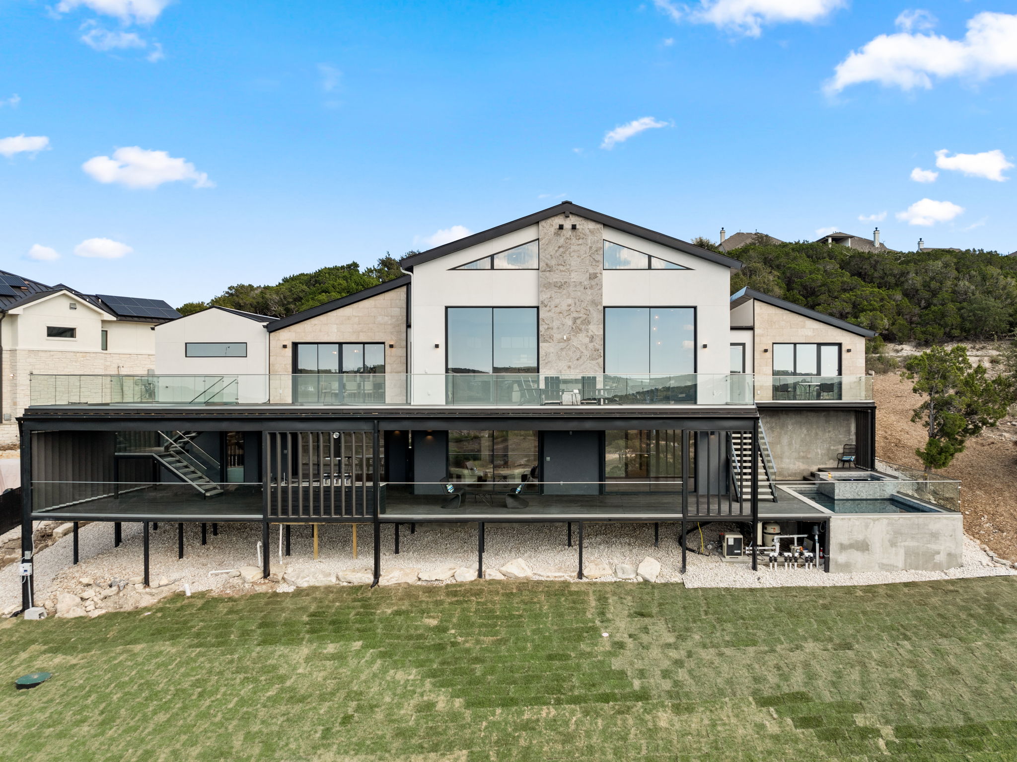 51-web-or-mls-2714 Lakehurst Rd-35